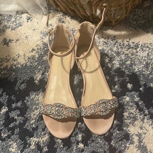 Elegant girls  Sandals with Rhinestone Embellishments